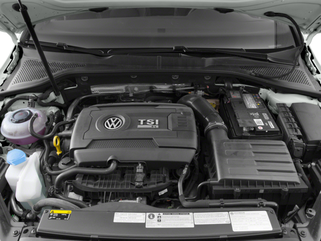 2018 Volkswagen Golf R Hatchback Sedan 4D