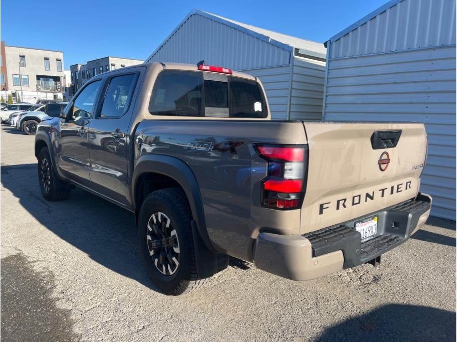 2023 Nissan Frontier Crew Cab PRO-4X Pickup 4D 5 ft