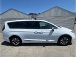 2023 Chrysler Pacifica Hybrid Limited Van 4D