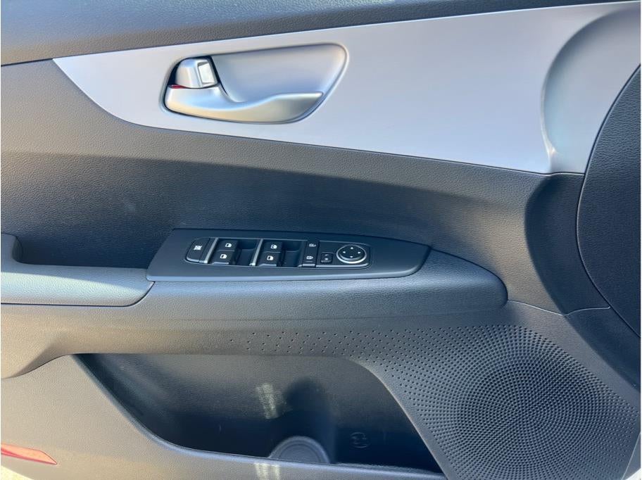 2024 Kia Forte LXS Sedan 4D