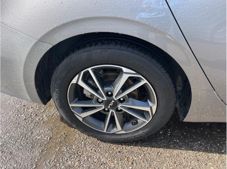 2023 Kia Forte LXS Sedan 4D