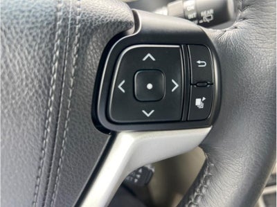 2017 Toyota Sienna XLE Premium Minivan 4D