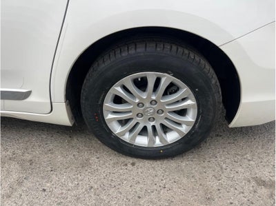 2017 Toyota Sienna XLE Premium Minivan 4D