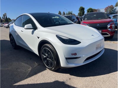 2023 Tesla Model Y Long Range Sport Utility 4D