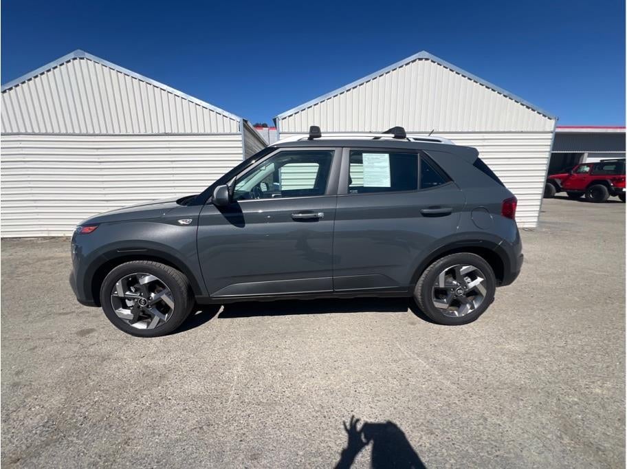 2025 Hyundai Venue SEL Sport Utility 4D