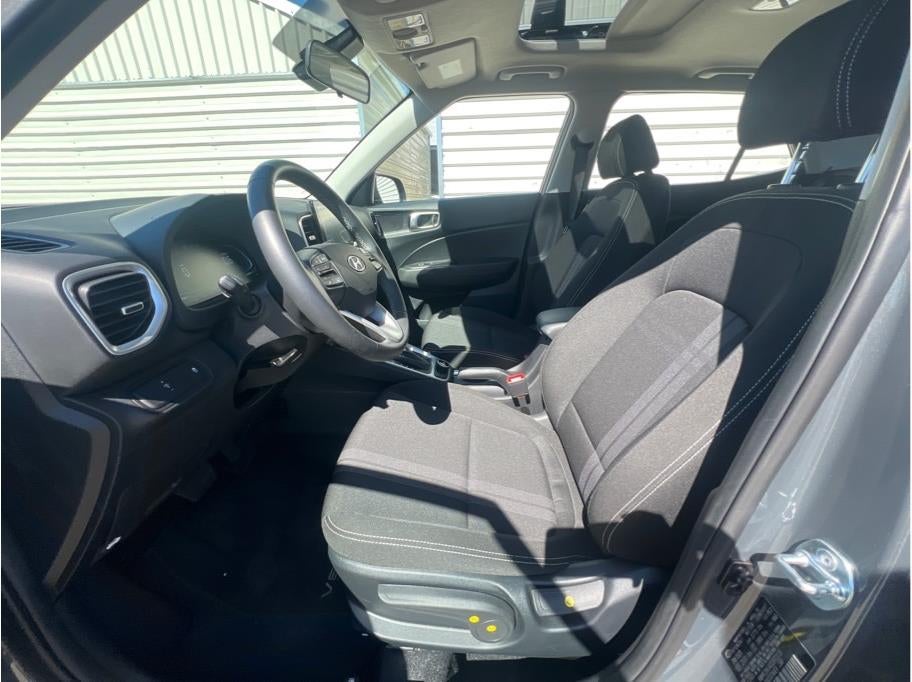 2025 Hyundai Venue SEL Sport Utility 4D