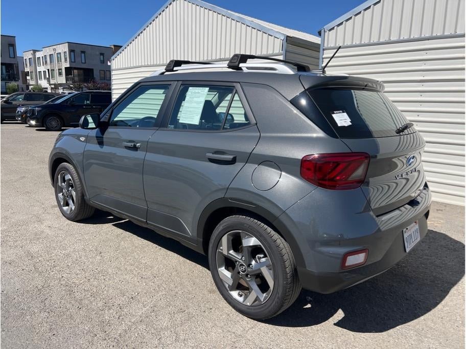 2025 Hyundai Venue SEL Sport Utility 4D