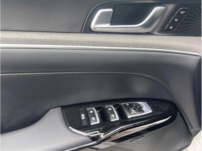 2025 Kia K5 EX Sedan 4D