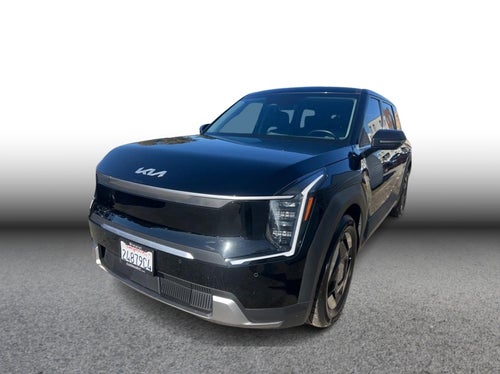 2024 Kia EV9 Light Sport Utility 4D