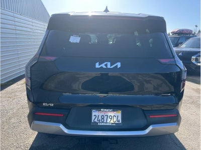 2024 Kia EV9 Light Sport Utility 4D