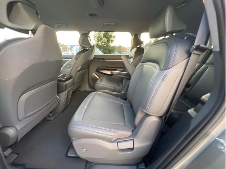 2024 Kia EV9 Light Long Range Sport Utility 4D