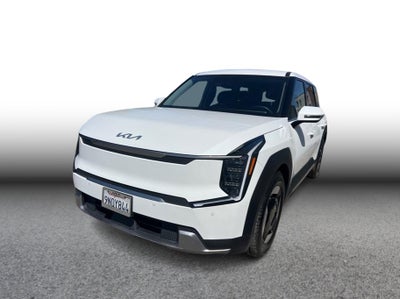 2024 Kia EV9 Light Long Range Sport Utility 4D