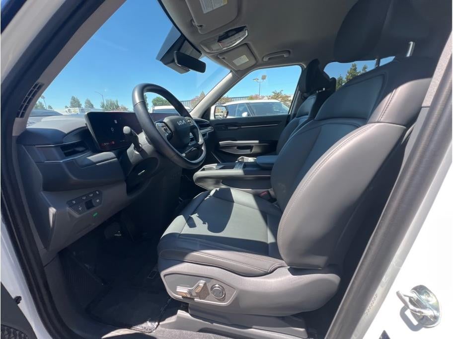 2024 Kia EV9 Light Long Range Sport Utility 4D