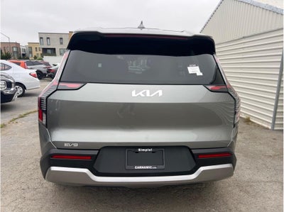 2024 Kia EV9 Light Long Range Sport Utility 4D