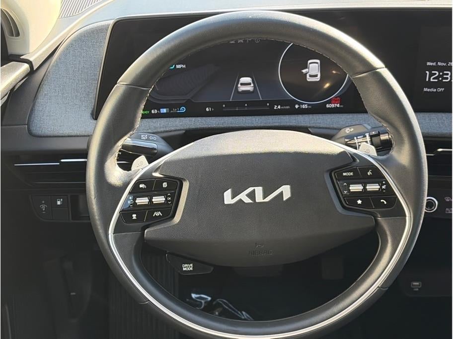 2024 Kia EV6 Light Long Range Sport Utility 4D