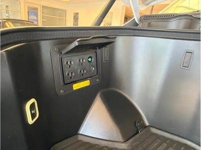 2023 Ford F150 Lightning XLT Pickup 4D 5 1/2 ft
