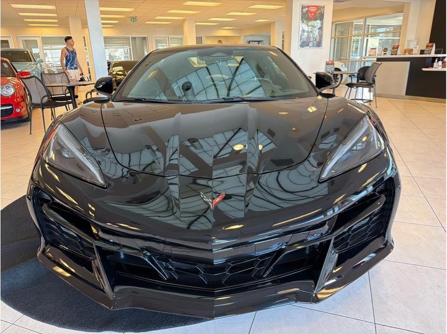 2025 Chevrolet Corvette E-Ray Convertible 2D
