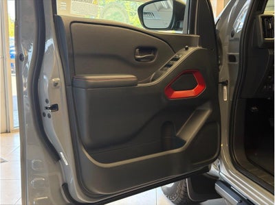 2026 Nissan Frontier Crew Cab PRO-4X Pickup 4D 5 ft