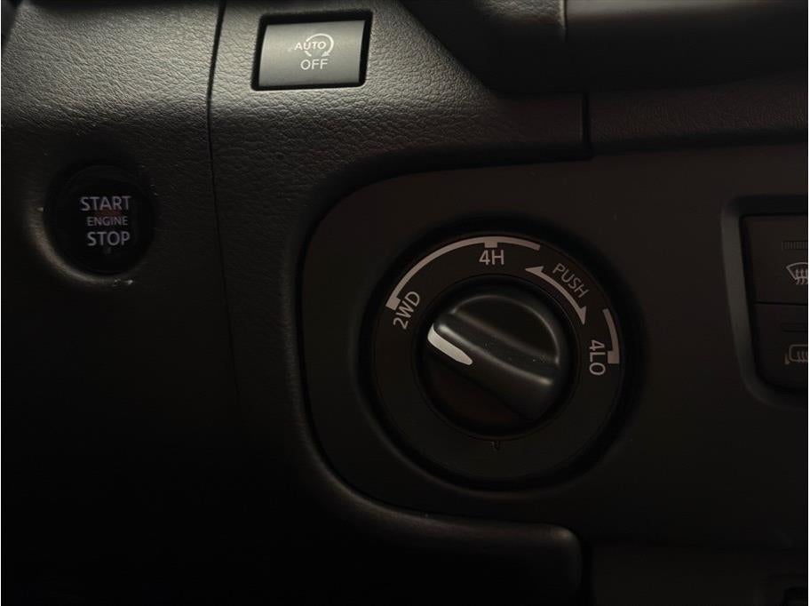 2026 Nissan Frontier Crew Cab PRO-4X Pickup 4D 5 ft