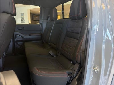 2026 Nissan Frontier Crew Cab PRO-4X Pickup 4D 5 ft