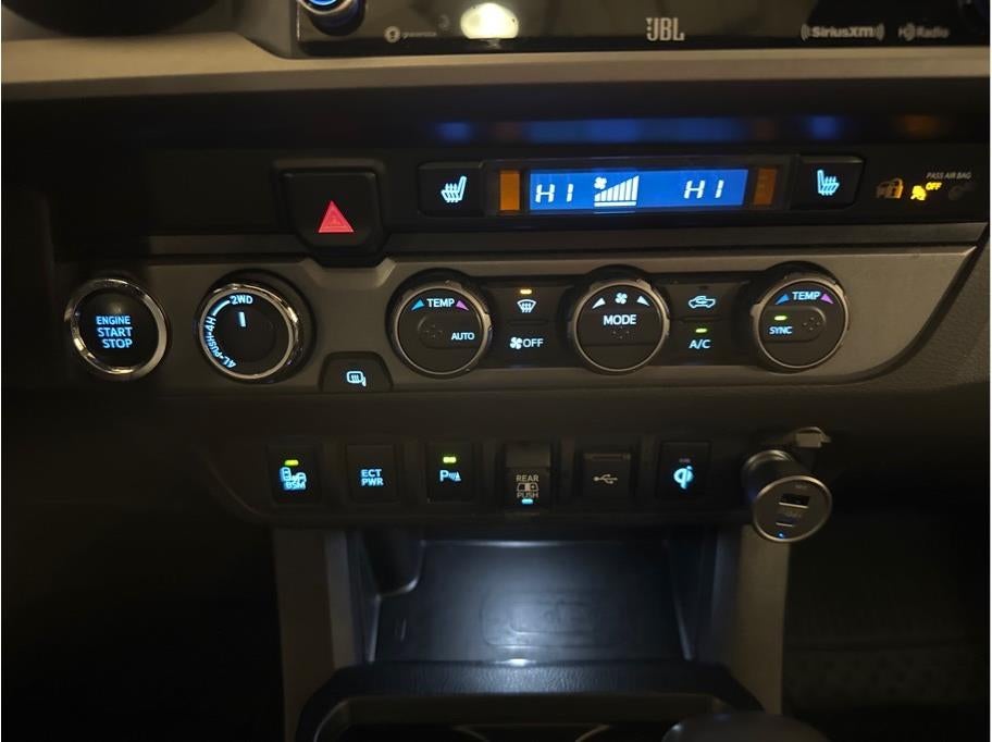 2022 Toyota Tacoma Double Cab TRD Off-Road Pickup 4D 5 ft