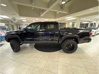 2022 Toyota Tacoma Double Cab TRD Off-Road Pickup 4D 5 ft