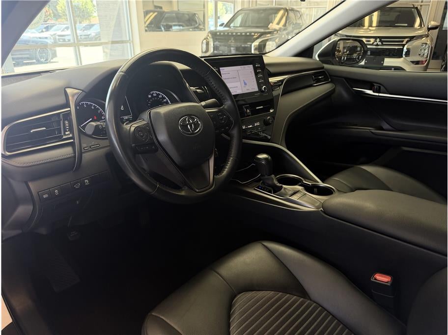 2024 Toyota Camry SE Sedan 4D