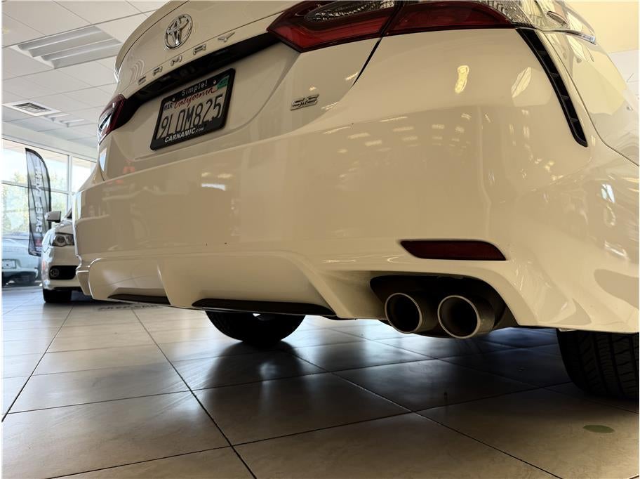 2024 Toyota Camry SE Sedan 4D
