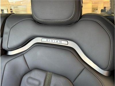 2022 Rivian R1T Adventure Pickup 4D 4 1/2 ft