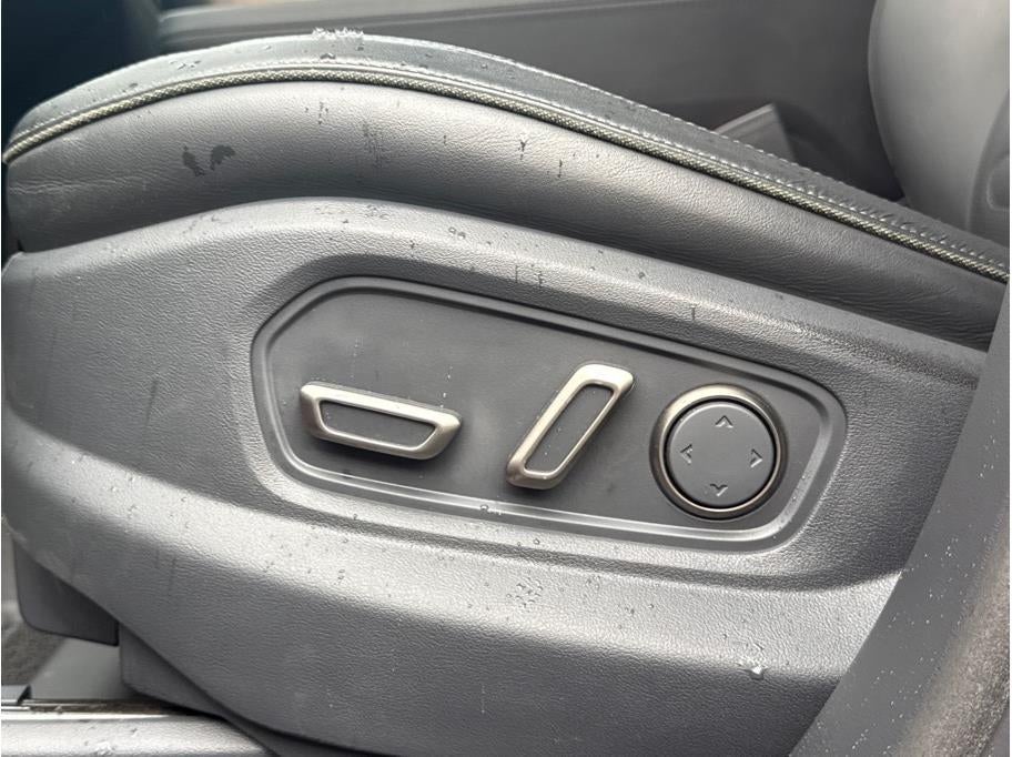 2022 Rivian R1S Launch Edition Sport Utility 4D