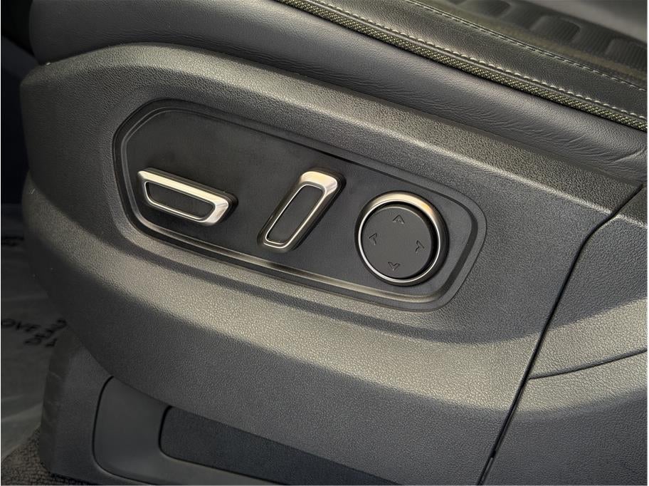 2024 Rivian R1S Dual Max Sport Utility 4D