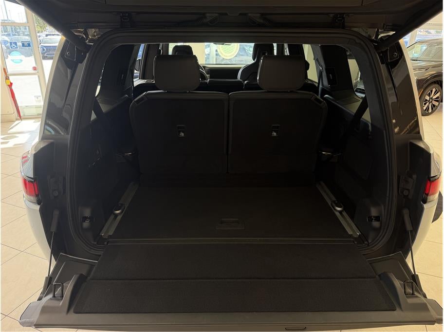 2024 Rivian R1S Dual Max Sport Utility 4D