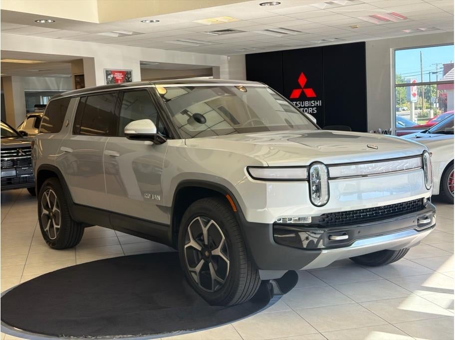 2024 Rivian R1S Dual Max Sport Utility 4D