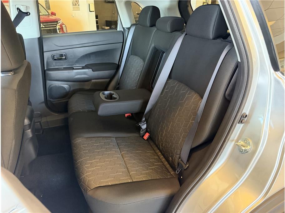 2027 Mitsubishi Outlander Sport S