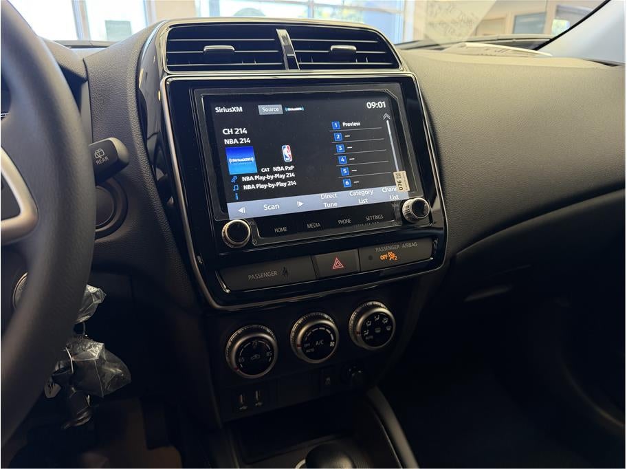 2027 Mitsubishi Outlander Sport ES