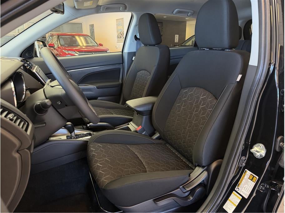 2027 Mitsubishi Outlander Sport ES