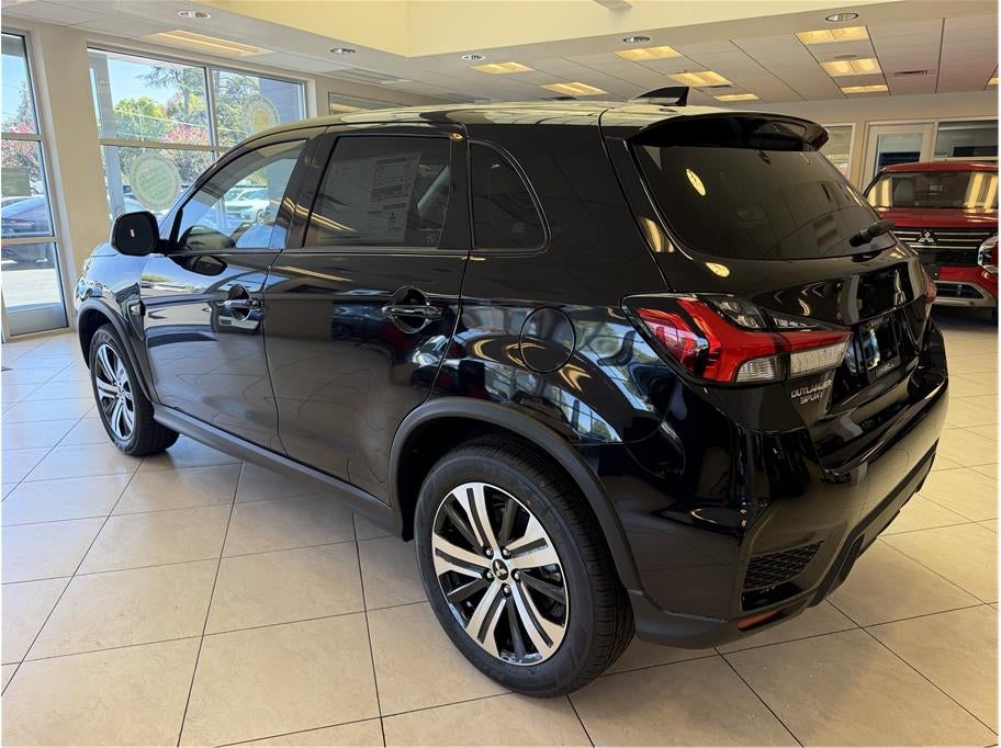 2027 Mitsubishi Outlander Sport ES