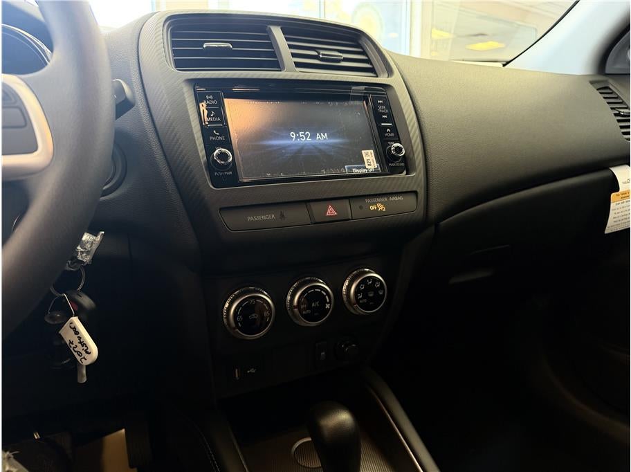 2027 Mitsubishi Outlander Sport S