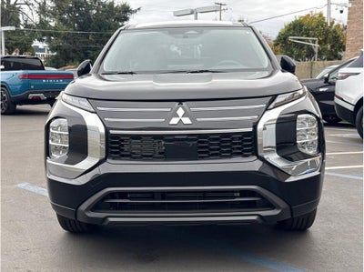 2026 Mitsubishi Outlander ES