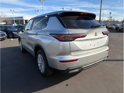 2026 Mitsubishi Outlander ES Sport Utility 4D