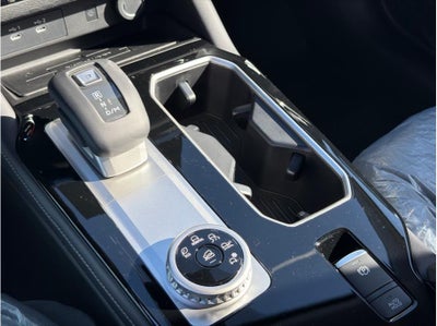 2026 Mitsubishi Outlander LE Sport Utility 4D