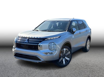2026 Mitsubishi Outlander LE Sport Utility 4D