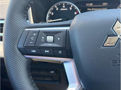 2026 Mitsubishi Outlander LE Sport Utility 4D