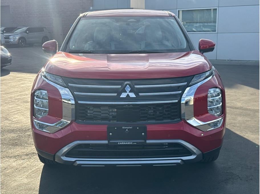 2026 Mitsubishi Outlander LE Sport Utility 4D