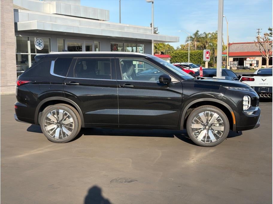 2026 Mitsubishi Outlander Black Edition Sport Utility 4D