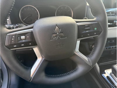 2026 Mitsubishi Outlander Trail Edition