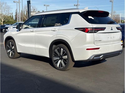 2025 Mitsubishi Outlander SEL