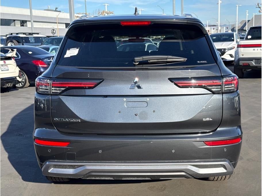 2025 Mitsubishi Outlander SEL