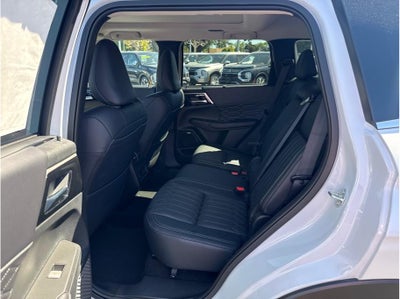 2025 Mitsubishi Outlander SEL Sport Utility 4D