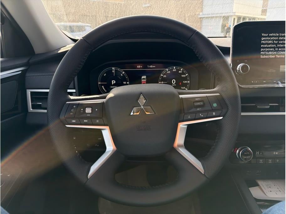 2025 Mitsubishi Outlander PHEV SE Sport Utility 4D